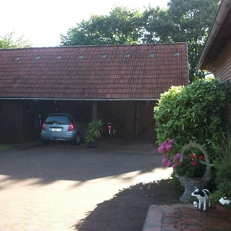 With 1 Bedroom Neugaude
