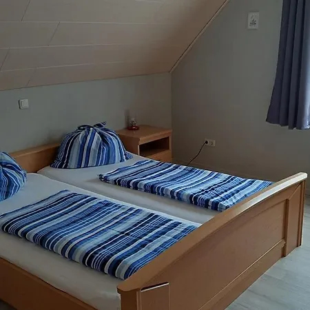 Ferienhaus With 1 Bedroom Neugaude
